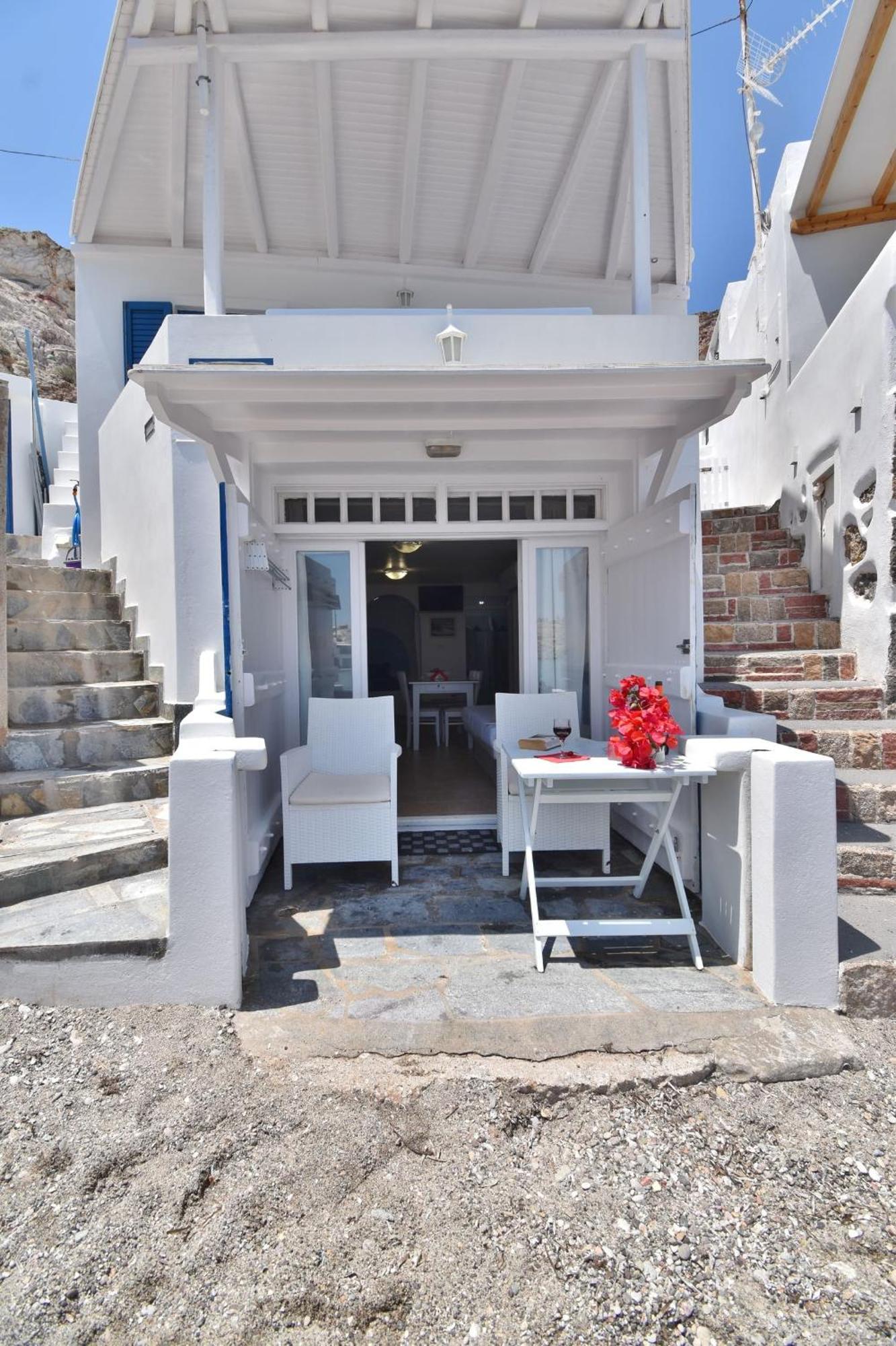 Blue Mare Apartments On The Beach Firopotamos Zimmer foto