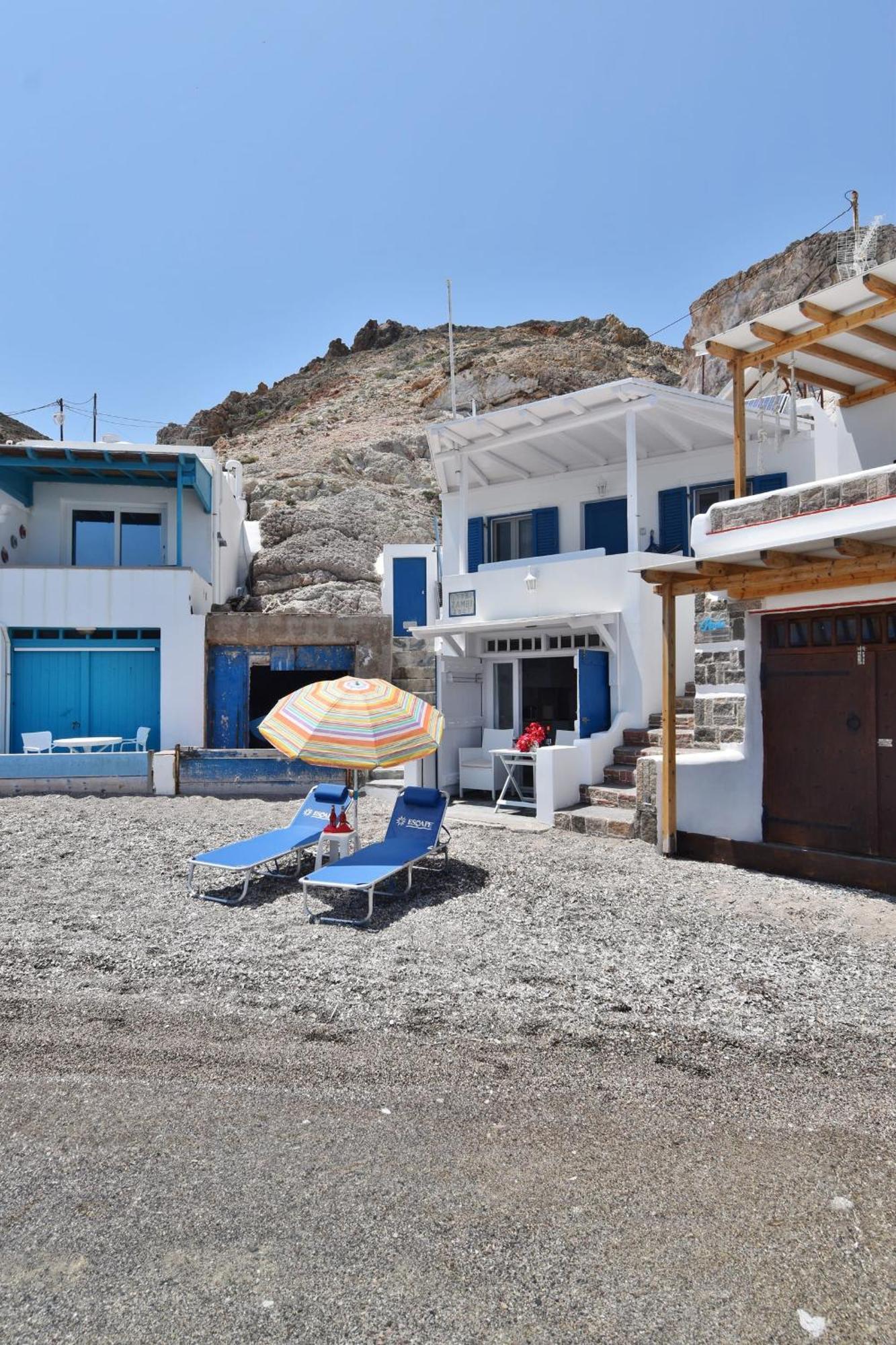 Blue Mare Apartments On The Beach Firopotamos Zimmer foto