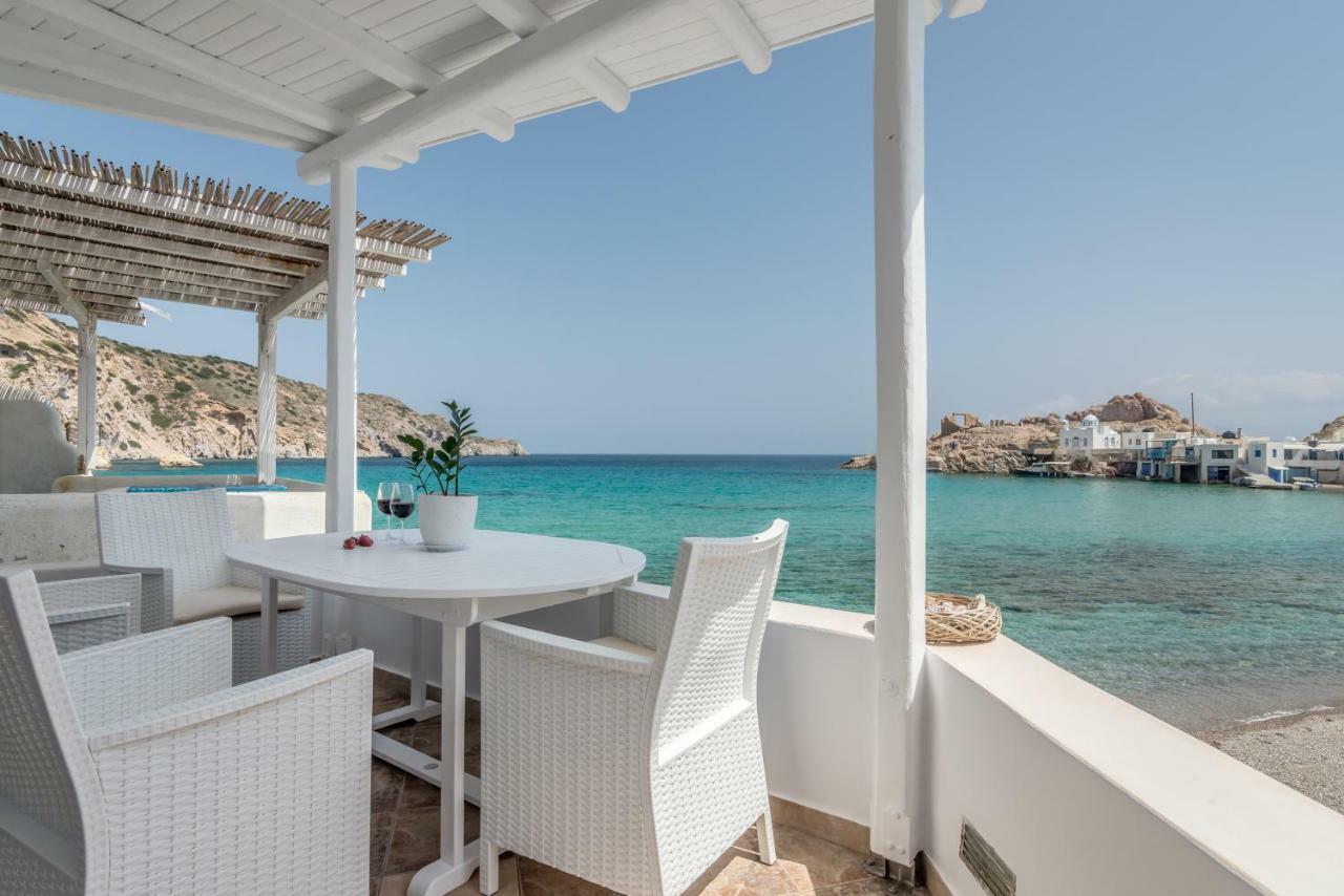 Blue Mare Apartments On The Beach Firopotamos Exterior foto